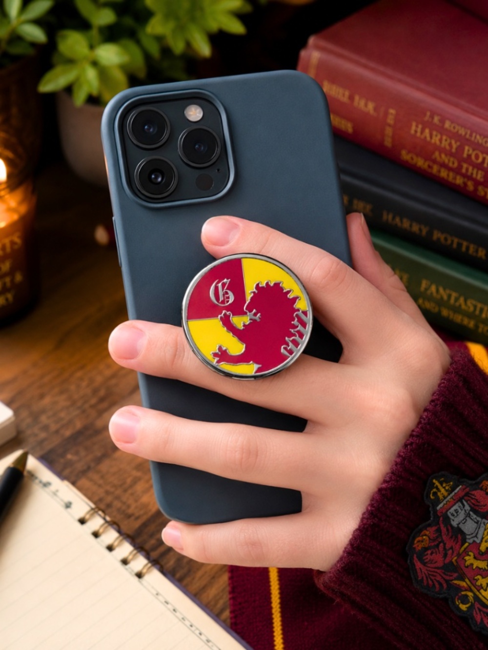 NEW PopSockets Enamel Wizarding World of Harry Potter - Gryffindor